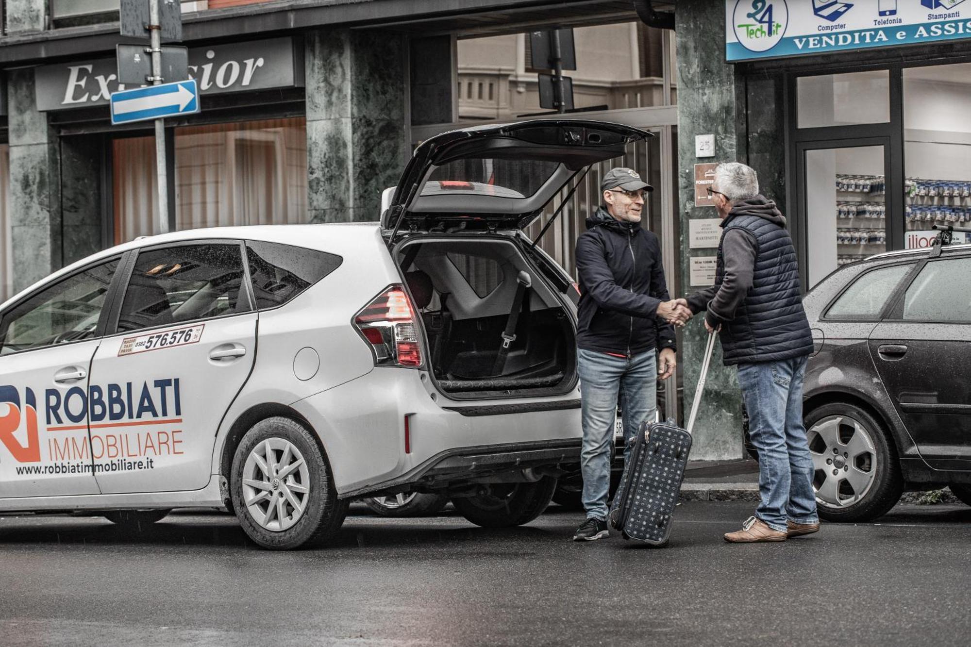 Angolo Al Ponte Micro Appartamento In Pieno Centro Pavia Exterior foto